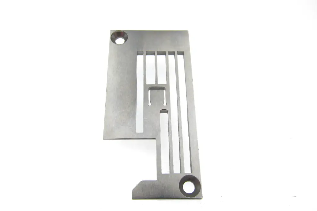 Chapa de agulha  /  espelho aparar bainhas 5.6mm Pegasus EverPeak