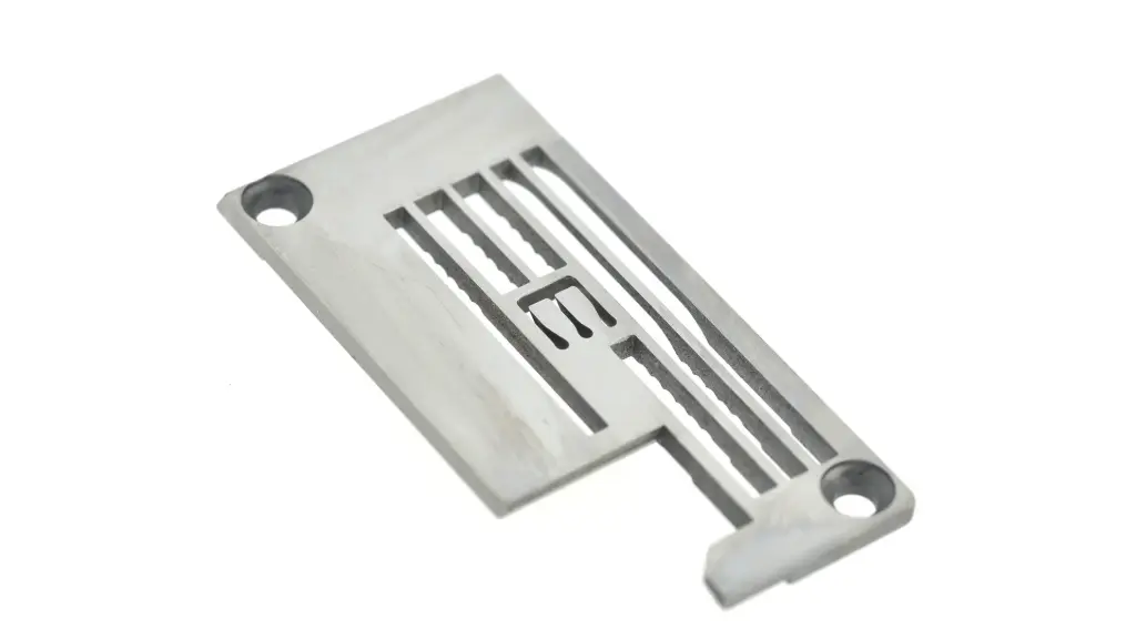 Chapa de agulha  /  espelho de agulha aparar bainhas 5.6mm Pegasus EverPeak = S28085-001