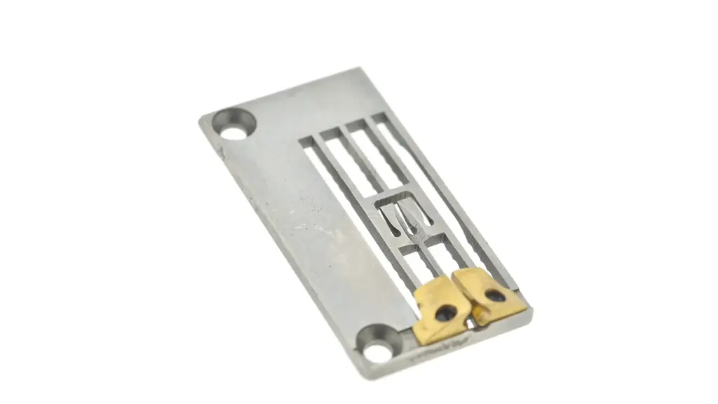 Chapa de agulha  /  espelho recobrimento Pegasus com guias de costura ao alto EverPeak