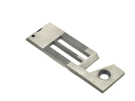 [EV.23067NP-1/4] Chapa de agulha  /  espelho de 2 agulhas de afitar ponto preso 6.4mm Juki / Brother EverPeak